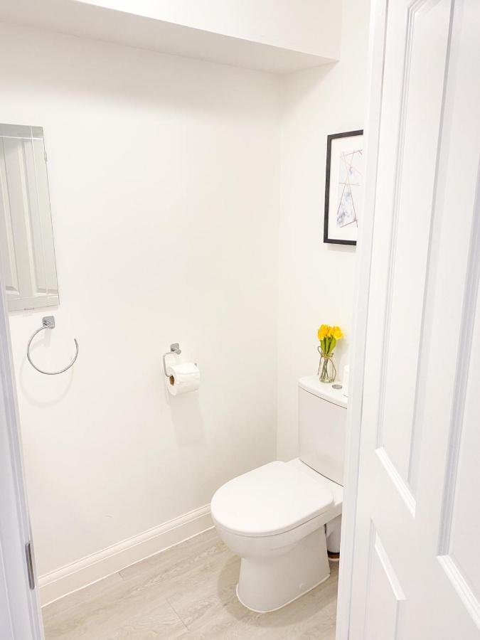 Tudors Esuites 3 Bed House Garden & Netflix Birmingham Dış mekan fotoğraf