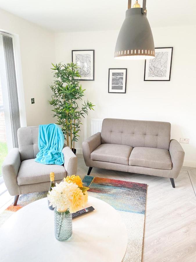 Tudors Esuites 3 Bed House Garden & Netflix Birmingham Dış mekan fotoğraf